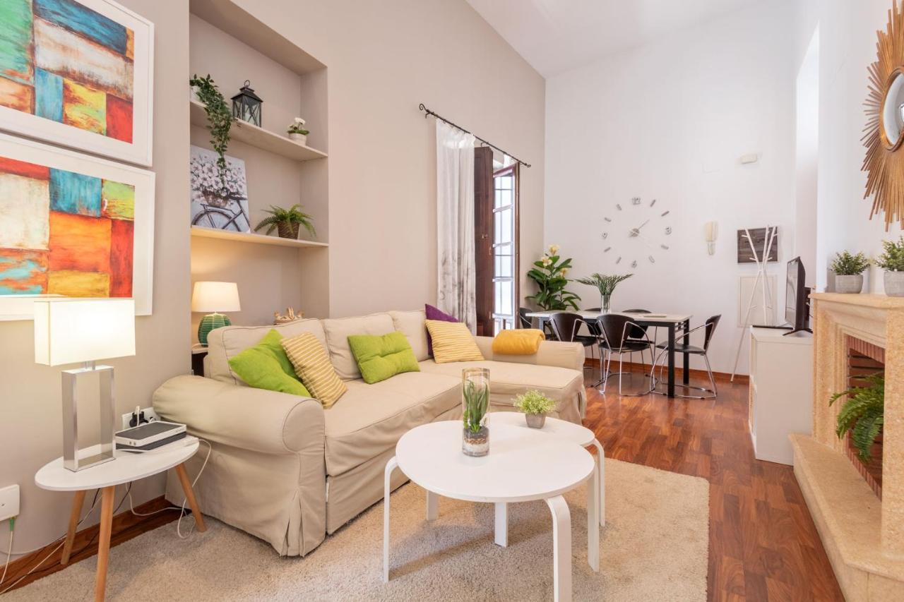 Abades Giralda Deluxe By Valcambre Διαμέρισμα Σεβίλλη Εξωτερικό φωτογραφία